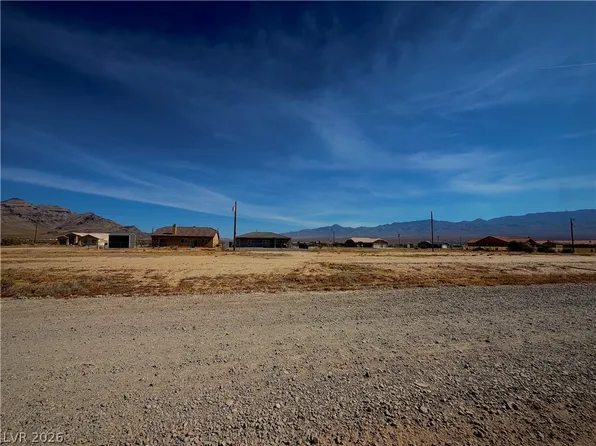 1640 W Avellaneda St, Pahrump, NV 89060