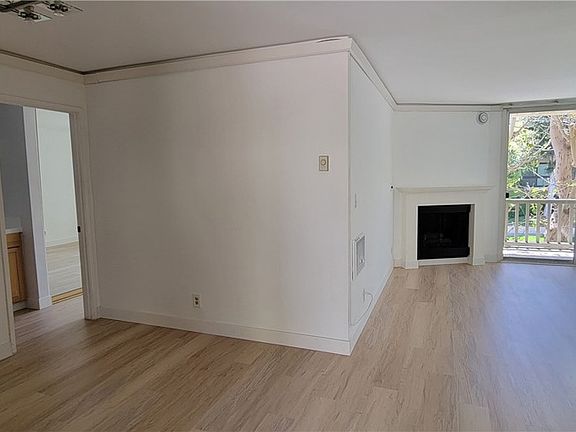 5th image of 8740 Tuscany Ave