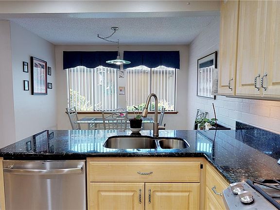 4th image of 10725 Glen Acres Dr S #725