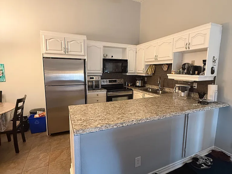 4025 Kilmer Dr #410 — Photo 5