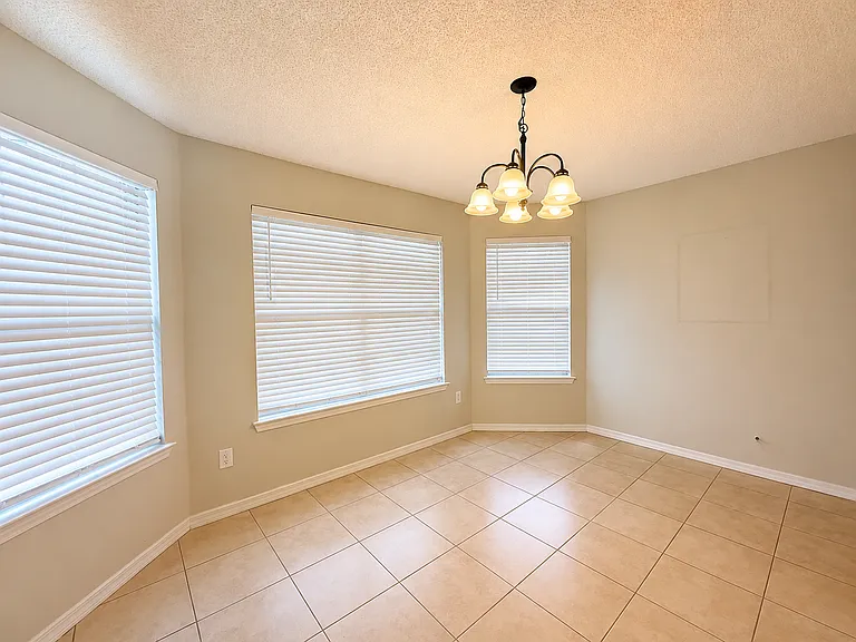 2722 Shalimar Dr — Photo 20