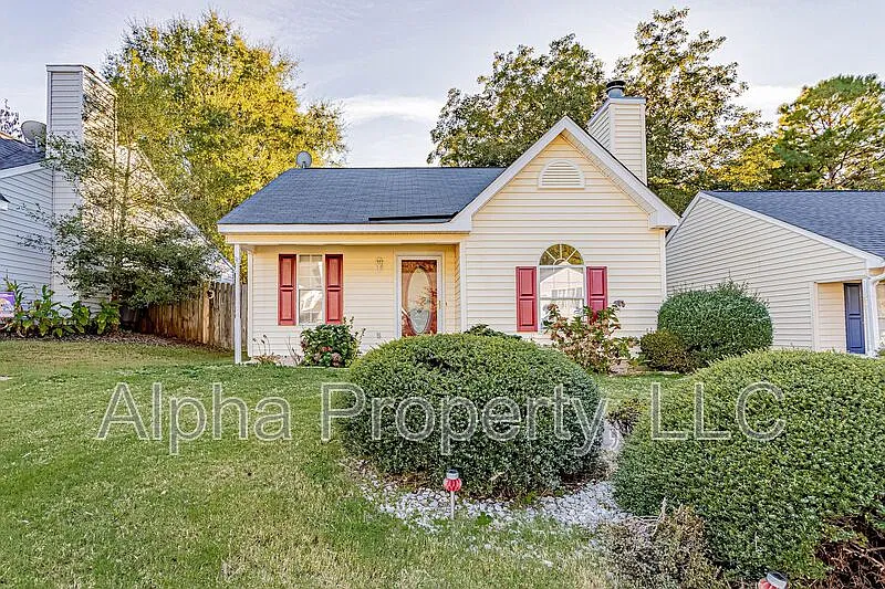 114 Creekpoint Dr