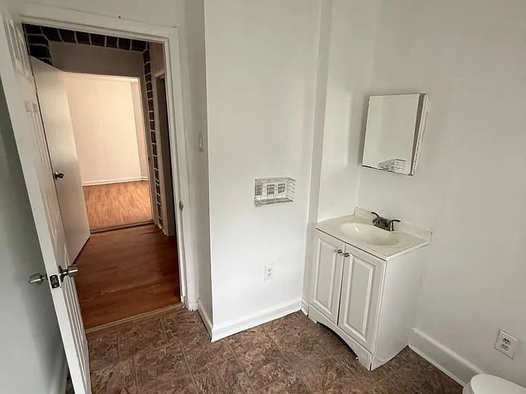 6515 Rising Sun Ave — Photo 5