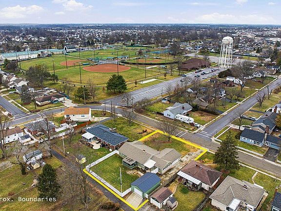 4th image of 4274 Moore Ave