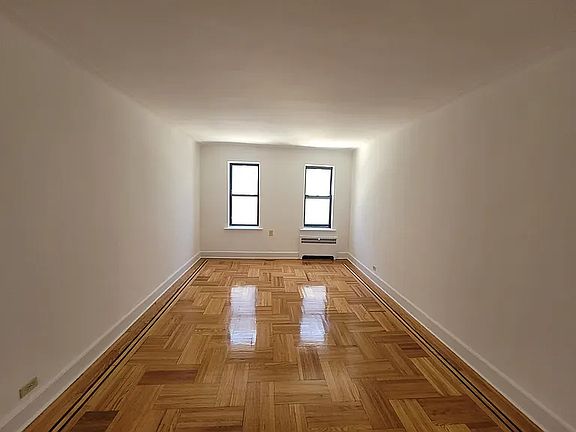 4th image of 160 Beach 117th St APT 6J