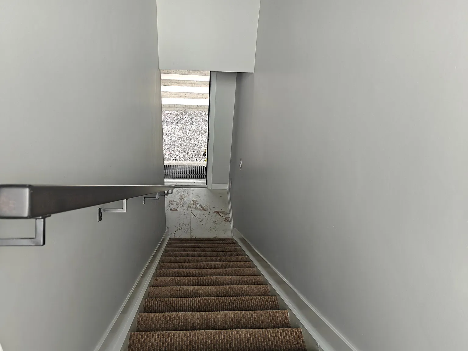 3 bed, $2,700 — Photo 3