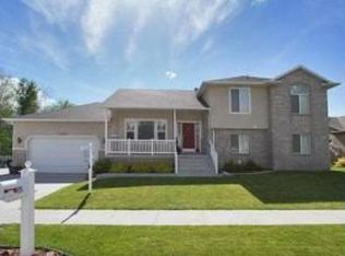 10276 S Sandy Willows Cv, Sandy, UT 84070
