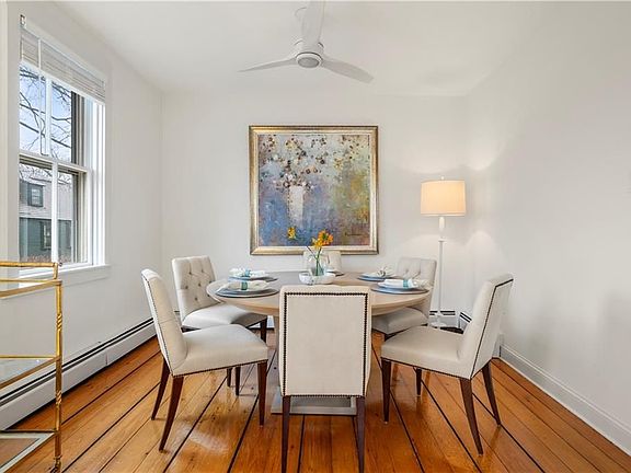 4th image of 35 Marsh St
