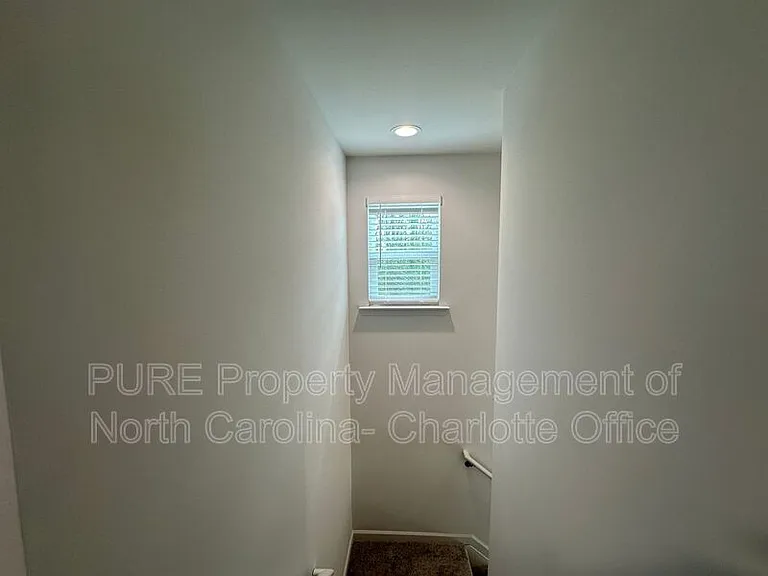 2649 Hemphill St — Photo 16
