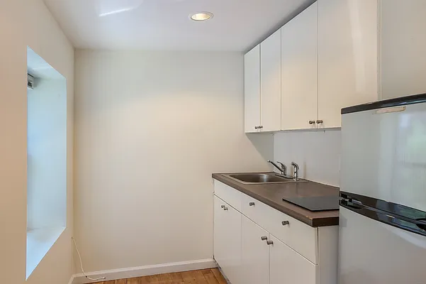 Rented by Corcoran | media 12