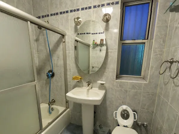 2195 East 22nd Street image 1 of 6