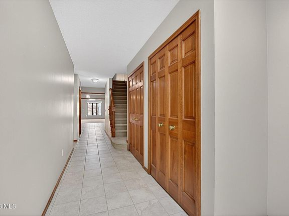 4th image of 2355 Parliament Sq #2355