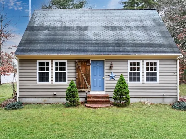 2 Dawn Way, Carver, MA 02330