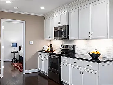 608 Shades Creek Pkwy — Photo 9
