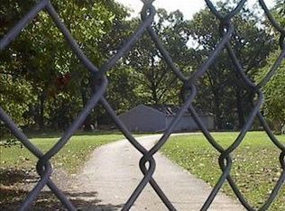 124 Raymond Rd N, Battle Creek, MI 49014