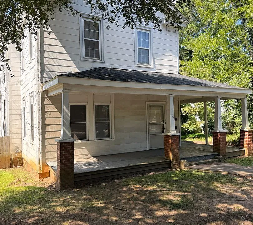 707 Windsor Ave #2