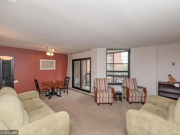 3rd image of 6615 Lake Shore Dr #302