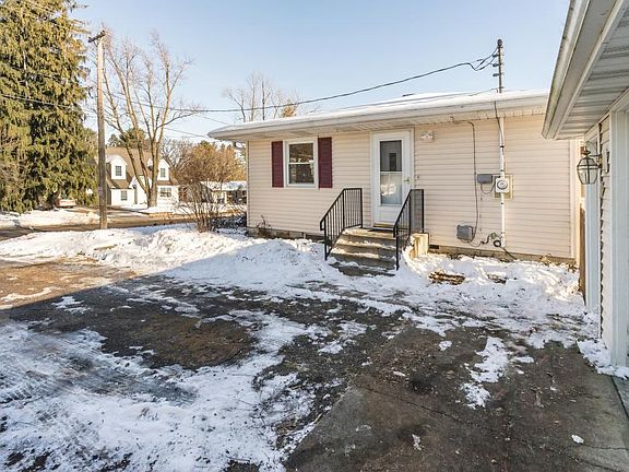 2nd image of 509 Greenvale Ave