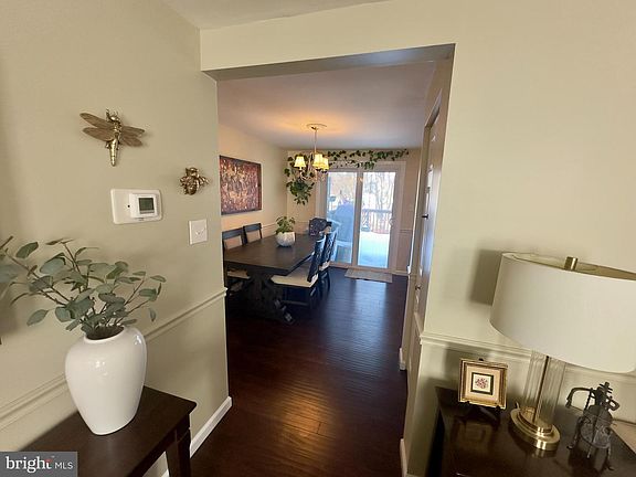 5th image of 19829 Wheelwright Dr