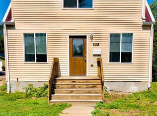 608 1st Ave NW, Minot, ND 58703