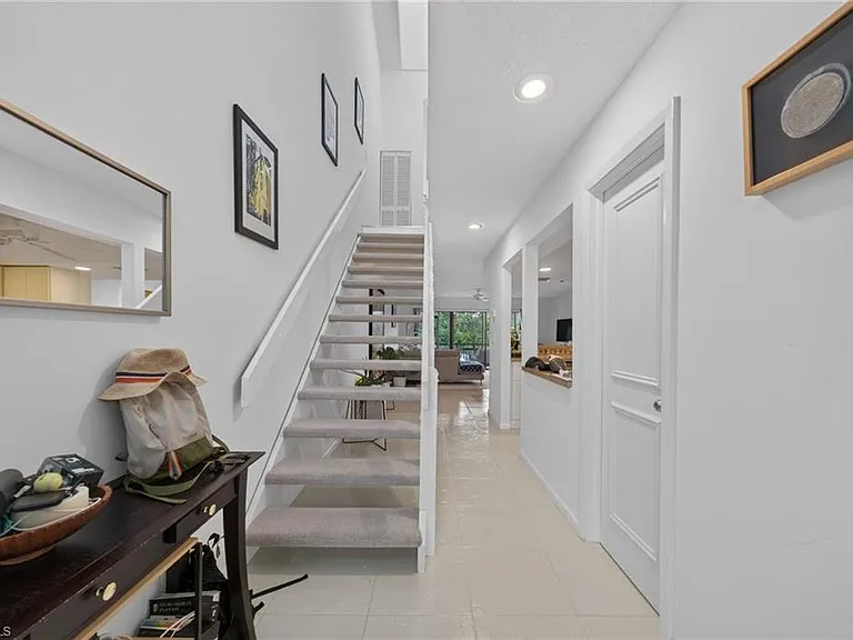 823 Meadowland Dr #D — Photo 4