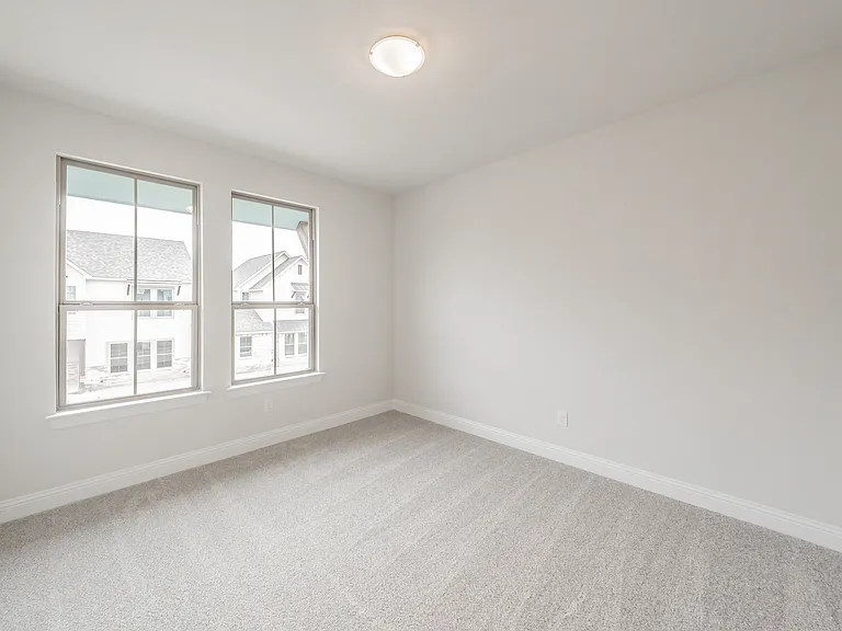 9709 Thorncrown Ln — Photo 28