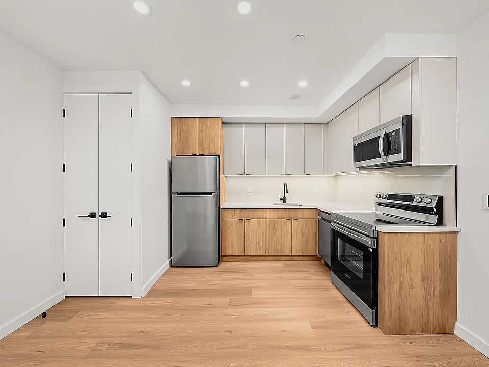 1st image of 261 Grand Concourse #7707
