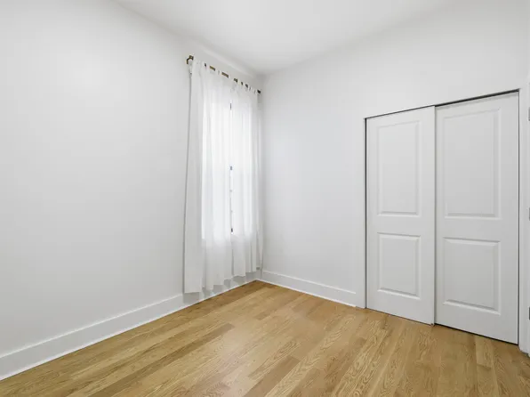 32 Charles Street image 14 of 20