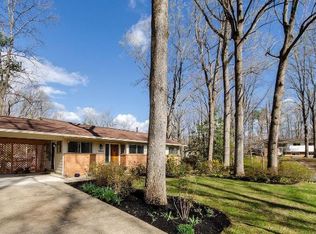 7860 Glenister Dr, Springfield, VA 22152