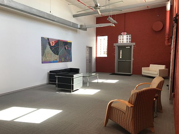 5th image of 2139 Central Pkwy #4