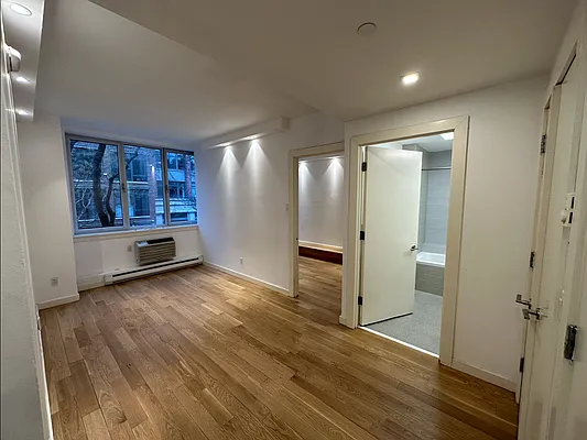 Rented by Compass | media 12