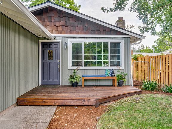 3rd image of 15110 SE Arista Dr