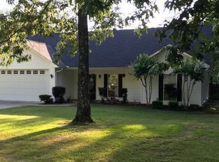 402 Wildwood Cv, White Hall, AR 71602