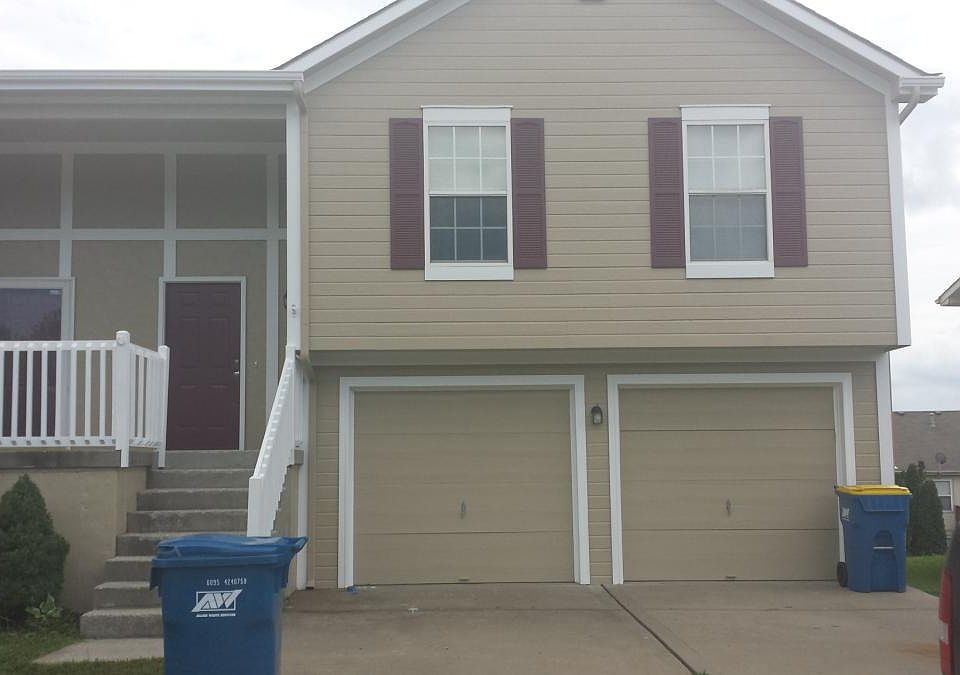 1st image of 927 Bunting Ln