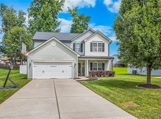 823 Leach Ave, Thomasville, NC 27360