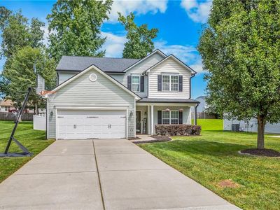 823 Leach Ave, Thomasville, NC, 27360