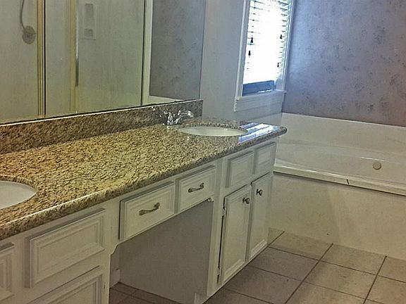 2nd image of 23239 Diamond Knoll Ct