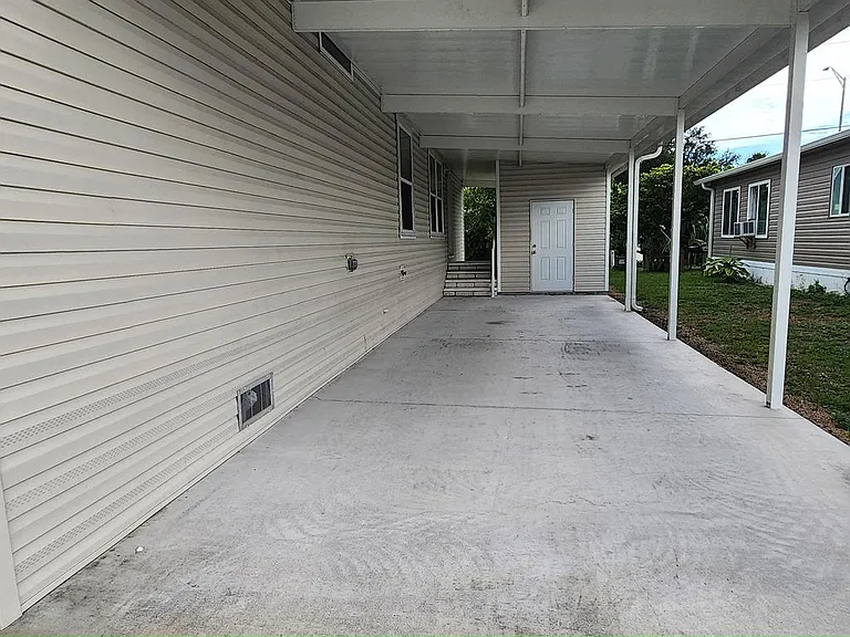 215 Caviller Ct #215 — Photo 6