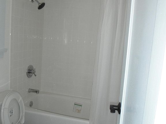 5th image of 2522 E Lee St APT B