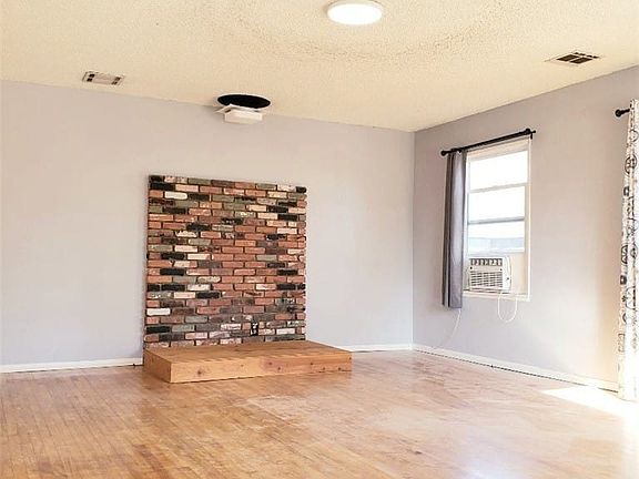 4th image of 5305 Norton St