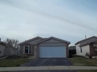 3105 W Coopers Grove Ct, Blue Island, IL 60406