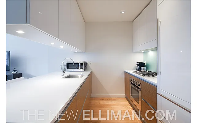 Rented by Douglas Elliman | media 23