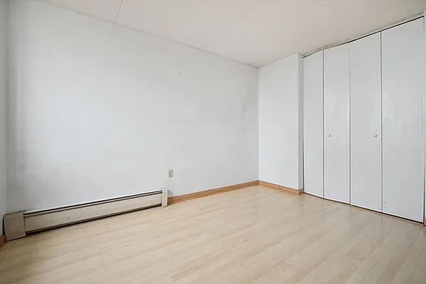 Sold by P R O Links Realty Inc | media 9