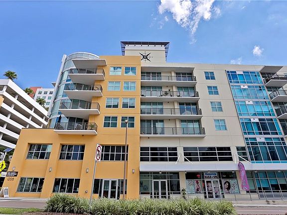 3rd image of 1208 E Kennedy Blvd Unit 610