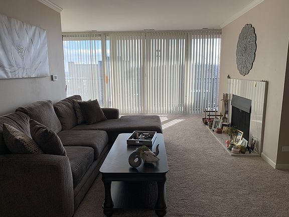 4th image of 6010 Oakwood Dr APT 6C