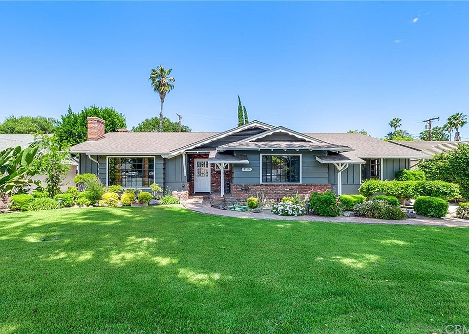 1st image of 1110 Encino Ave