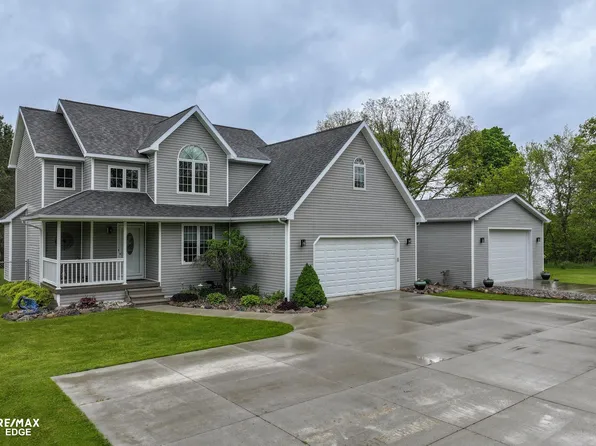 2119 E Vienna Rd, Clio, MI 48420