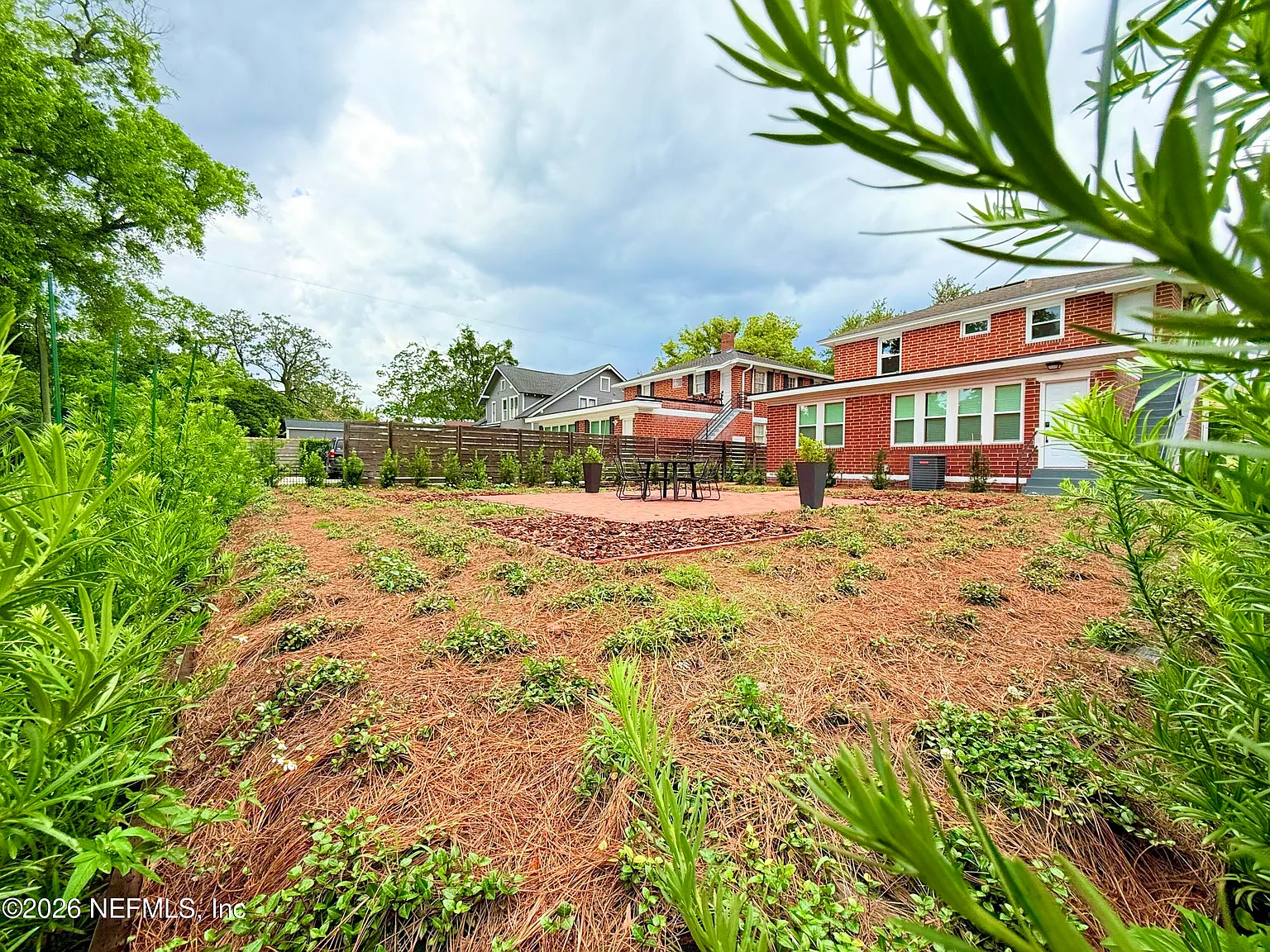 2 bed, 1.0 bath, 1000 sqft, $1,675 — Photo 4