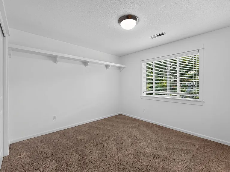 1756 SE Gerhard Dr — Photo 11