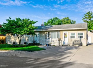 10 Martin Dr, Danville, IN 46122